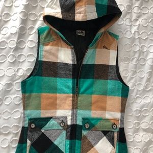 Kavu multi color vest size M